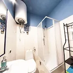 Homely Apartment's Old Town アパート
