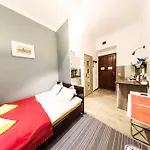 Homely Apartment's Old Town