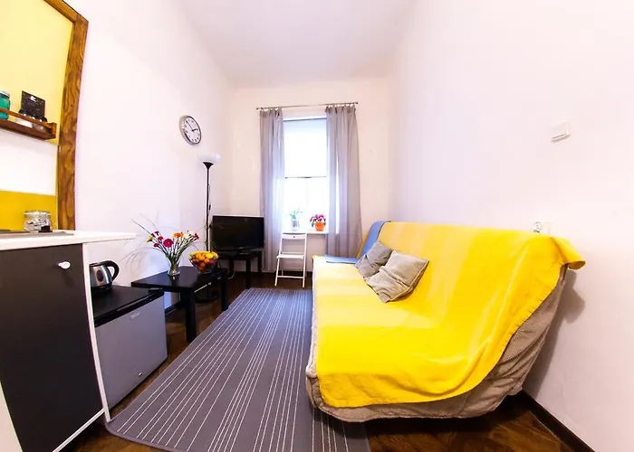 Homely Apartment's Old Town *