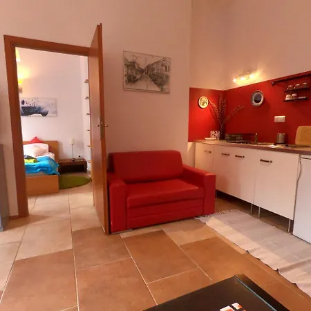 Homely Apartment's Old Town Apartment