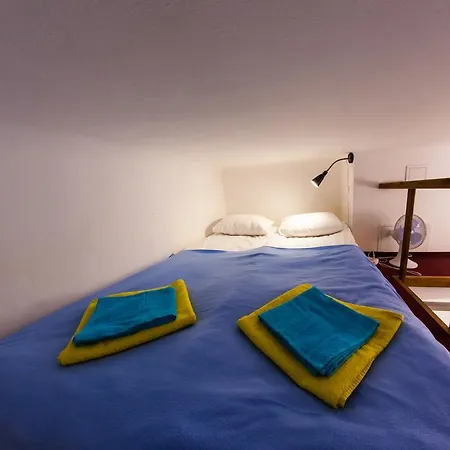 Homely Apartment's Old Town